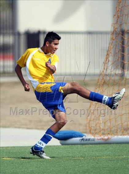 Thumbnail 3 in Ozen vs Belton (RRISD Soccer Classic) photogallery.