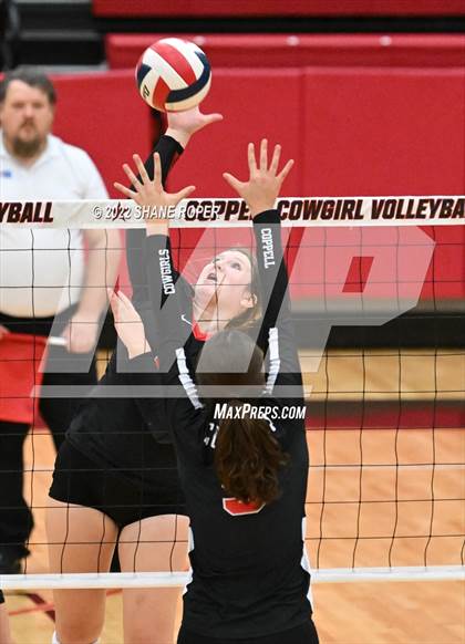Thumbnail 3 in Marcus @ Coppell photogallery.