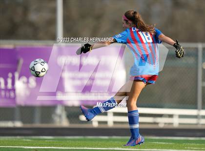 Thumbnail 2 in Madisonville vs A&M Consolidated JV (College Station Classic) photogallery.