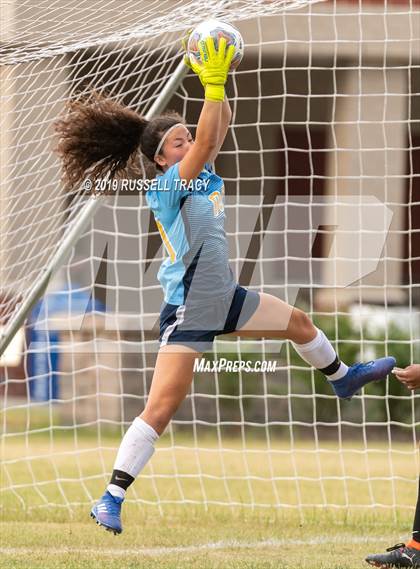 Thumbnail 1 in First Colonial vs. Kellam (VHSL 6A Regional Final) photogallery.