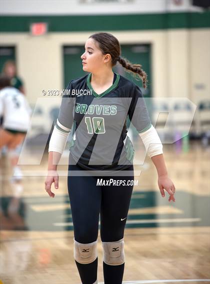 Thumbnail 2 in Groves vs Walled Lake Western (NDP Quad) photogallery.