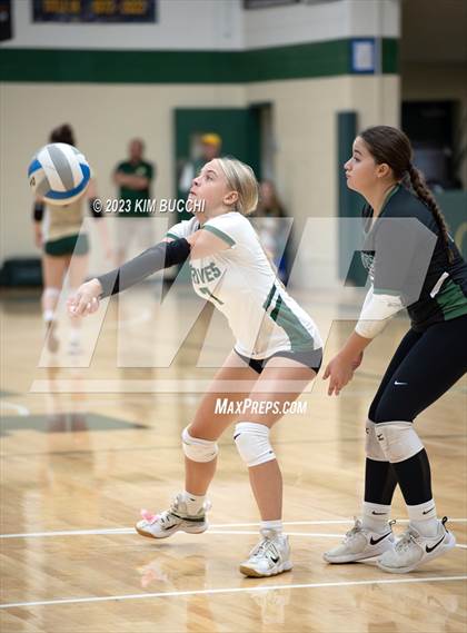Thumbnail 2 in Groves vs Walled Lake Western (NDP Quad) photogallery.