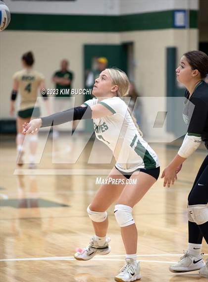 Thumbnail 1 in Groves vs Walled Lake Western (NDP Quad) photogallery.