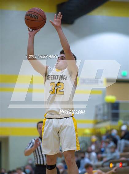 Thumbnail 2 in North Montgomery @ Speedway photogallery.