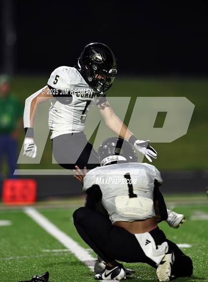 Thumbnail 3 in Comanche @ Caddo Mills photogallery.