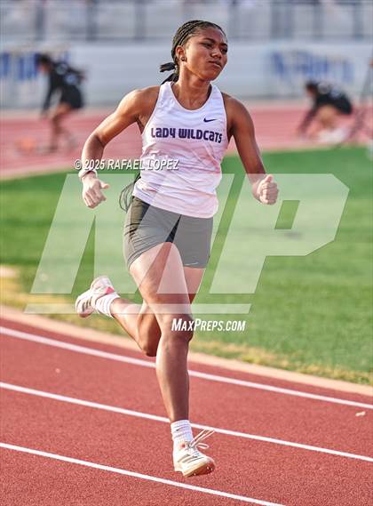 Thumbnail 2 in CCISD Ruben C Jordan Relays (400M) photogallery.