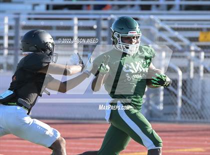 Thumbnail 2 in California @ Sacred Heart Cathedral Preparatory (Scrimmage) photogallery.