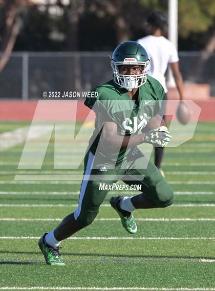 Thumbnail 2 in California @ Sacred Heart Cathedral Preparatory (Scrimmage) photogallery.