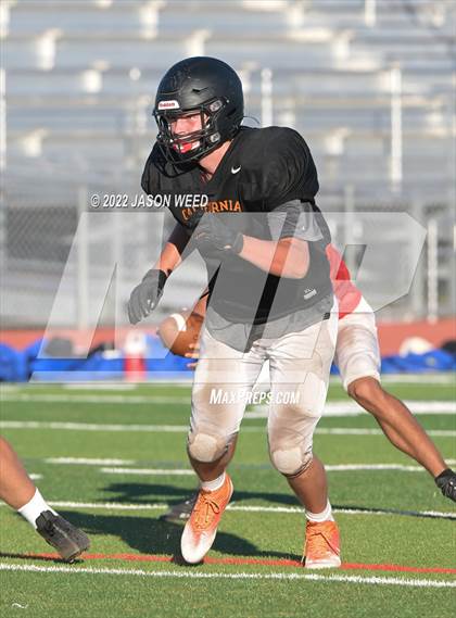 Thumbnail 2 in California @ Sacred Heart Cathedral Preparatory (Scrimmage) photogallery.
