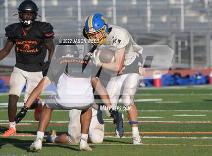 Thumbnail 2 in California @ Sacred Heart Cathedral Preparatory (Scrimmage) photogallery.