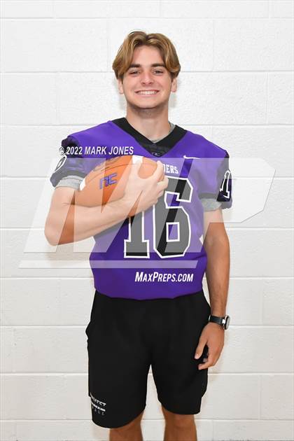 Thumbnail 3 in Northwest Christian - Seniors photogallery.