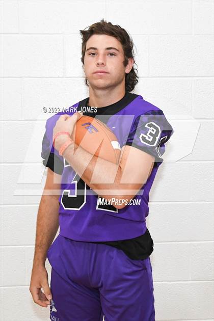 Thumbnail 2 in Northwest Christian - Seniors photogallery.