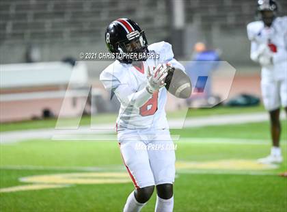 Thumbnail 1 in St. Pius X-St. Matthias Academy @ Mira Costa (CIF SS Round 3 Playoff) photogallery.