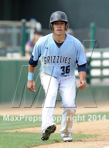 Thumbnail 3 in Etiwanda vs. Los Osos (Battle of the Baseline League) photogallery.