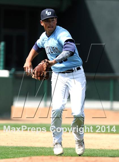 Thumbnail 1 in Etiwanda vs. Los Osos (Battle of the Baseline League) photogallery.