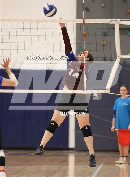 Thumbnail 2 in Dundee @ Penn Yan Academy photogallery.