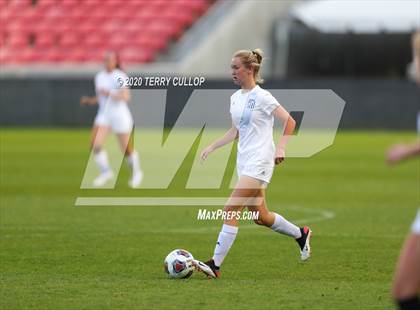 Thumbnail 2 in Fremont vs. American Fork (UHSAA 6A Semifinal) photogallery.