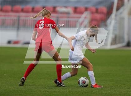 Thumbnail 2 in Fremont vs. American Fork (UHSAA 6A Semifinal) photogallery.