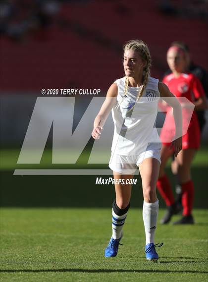 Thumbnail 2 in Fremont vs. American Fork (UHSAA 6A Semifinal) photogallery.