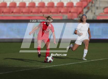 Thumbnail 3 in Fremont vs. American Fork (UHSAA 6A Semifinal) photogallery.