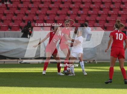 Thumbnail 3 in Fremont vs. American Fork (UHSAA 6A Semifinal) photogallery.