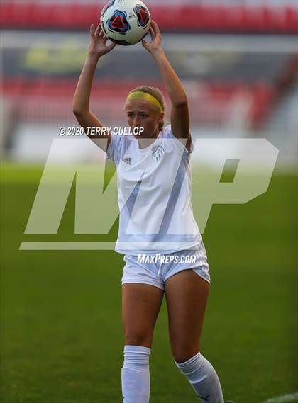 Thumbnail 1 in Fremont vs. American Fork (UHSAA 6A Semifinal) photogallery.