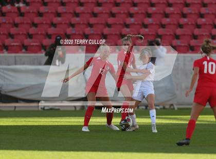 Thumbnail 1 in Fremont vs. American Fork (UHSAA 6A Semifinal) photogallery.