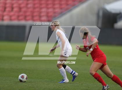 Thumbnail 3 in Fremont vs. American Fork (UHSAA 6A Semifinal) photogallery.