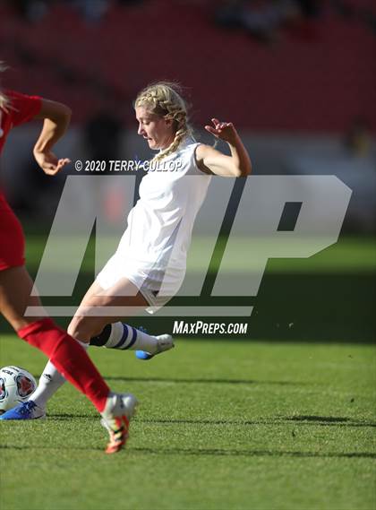 Thumbnail 1 in Fremont vs. American Fork (UHSAA 6A Semifinal) photogallery.