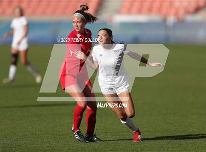 Thumbnail 3 in Fremont vs. American Fork (UHSAA 6A Semifinal) photogallery.