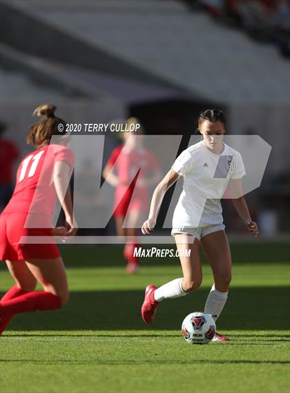 Thumbnail 1 in Fremont vs. American Fork (UHSAA 6A Semifinal) photogallery.
