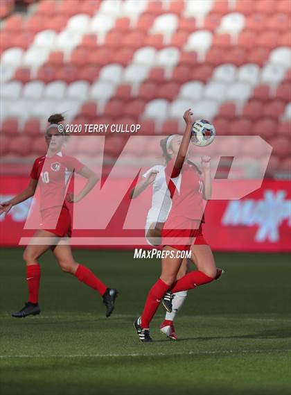 Thumbnail 3 in Fremont vs. American Fork (UHSAA 6A Semifinal) photogallery.