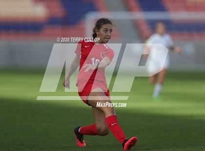 Thumbnail 3 in Fremont vs. American Fork (UHSAA 6A Semifinal) photogallery.