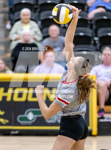 Thumbnail 1 in Highland vs Quitman (Salem Volleyball Tournament) photogallery.