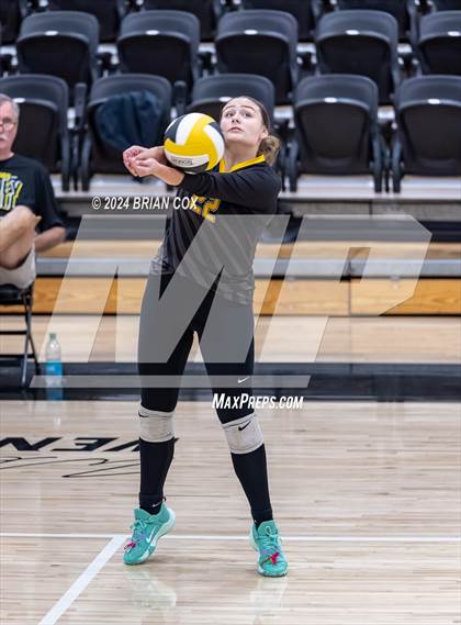Thumbnail 2 in Highland vs Quitman (Salem Volleyball Tournament) photogallery.
