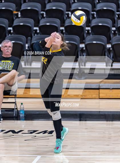 Thumbnail 2 in Highland vs Quitman (Salem Volleyball Tournament) photogallery.