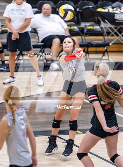 Thumbnail 3 in Highland vs Quitman (Salem Volleyball Tournament) photogallery.