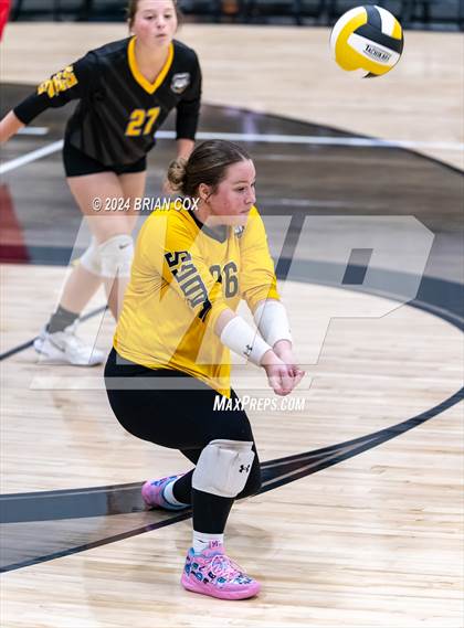 Thumbnail 3 in Highland vs Quitman (Salem Volleyball Tournament) photogallery.