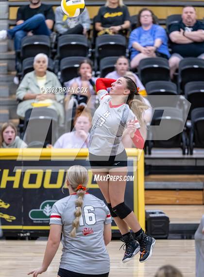 Thumbnail 1 in Highland vs Quitman (Salem Volleyball Tournament) photogallery.