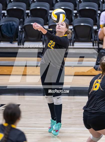 Thumbnail 3 in Highland vs Quitman (Salem Volleyball Tournament) photogallery.