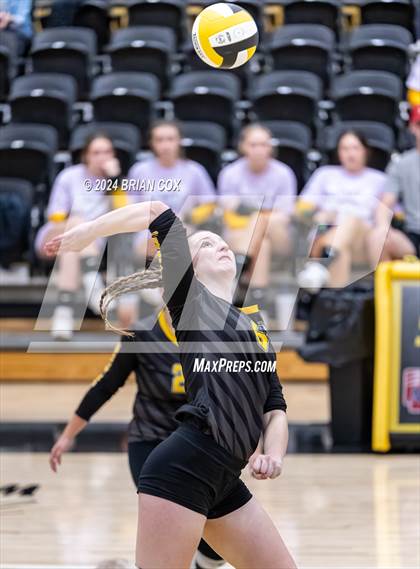Thumbnail 2 in Highland vs Quitman (Salem Volleyball Tournament) photogallery.