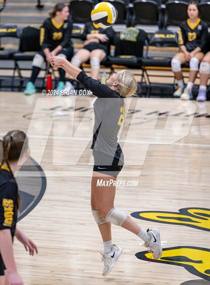Thumbnail 1 in Highland vs Quitman (Salem Volleyball Tournament) photogallery.