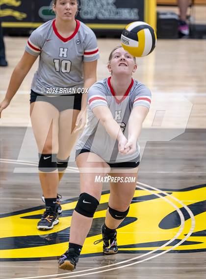 Thumbnail 1 in Highland vs Quitman (Salem Volleyball Tournament) photogallery.