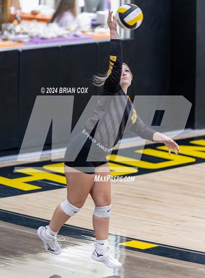 Thumbnail 3 in Highland vs Quitman (Salem Volleyball Tournament) photogallery.