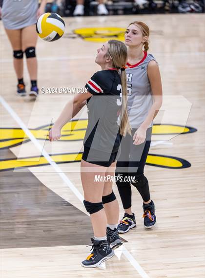 Thumbnail 1 in Highland vs Quitman (Salem Volleyball Tournament) photogallery.