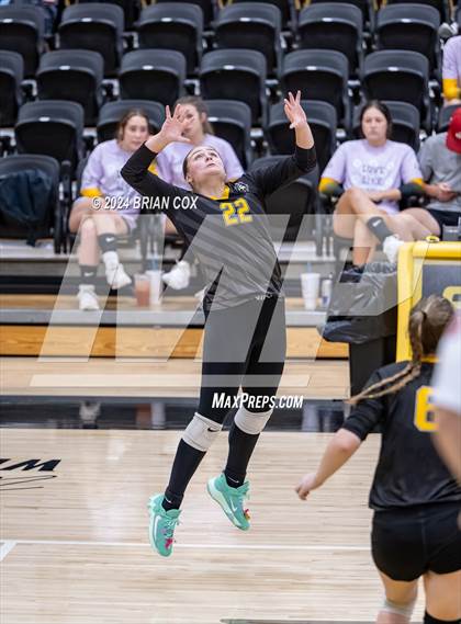 Thumbnail 1 in Highland vs Quitman (Salem Volleyball Tournament) photogallery.