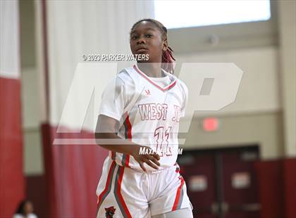 Thumbnail 3 in Mt. Carmel vs West Jefferson (Allstate Sugar Bowl National Prep Classic) photogallery.