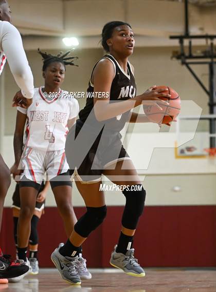Thumbnail 3 in Mt. Carmel vs West Jefferson (Allstate Sugar Bowl National Prep Classic) photogallery.