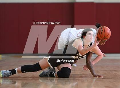 Thumbnail 1 in Mt. Carmel vs West Jefferson (Allstate Sugar Bowl National Prep Classic) photogallery.