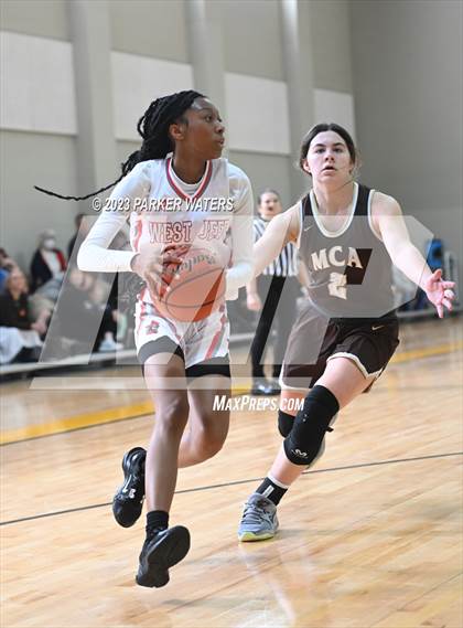 Thumbnail 2 in Mt. Carmel vs West Jefferson (Allstate Sugar Bowl National Prep Classic) photogallery.